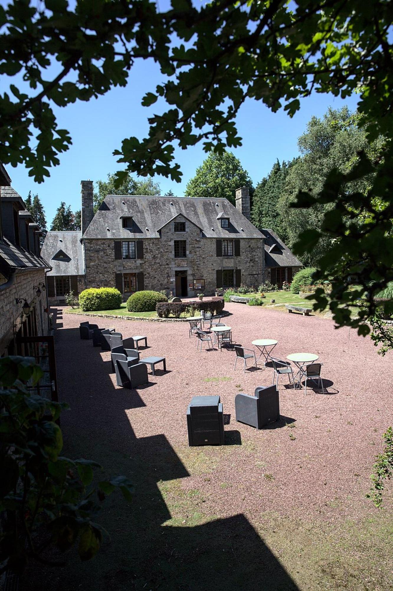 Logis Hotel Restaurant Manoir De L'Acherie Sainte-Cecile  Luaran gambar
