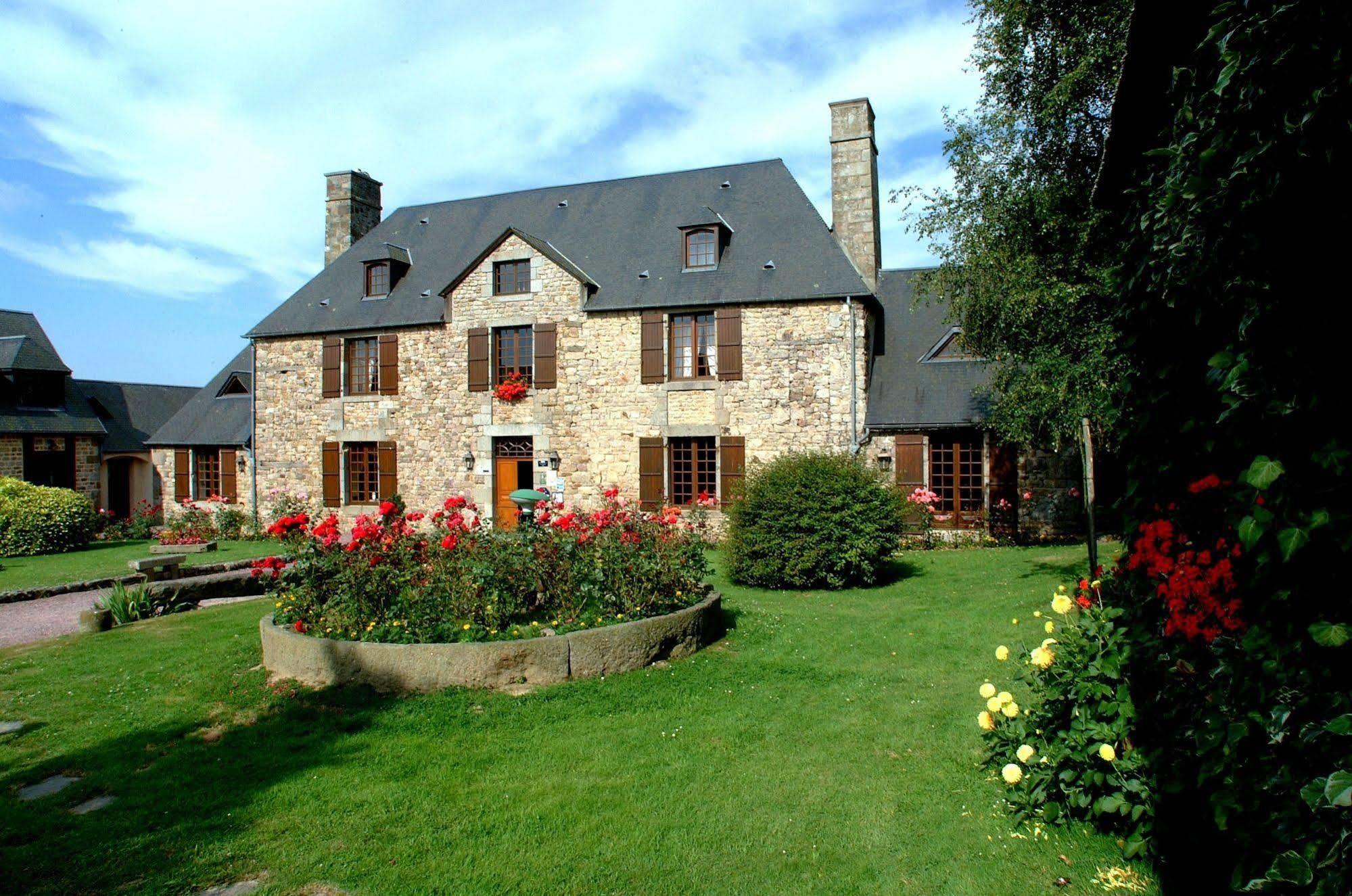 Logis Hotel Restaurant Manoir De L'Acherie Sainte-Cecile  Luaran gambar